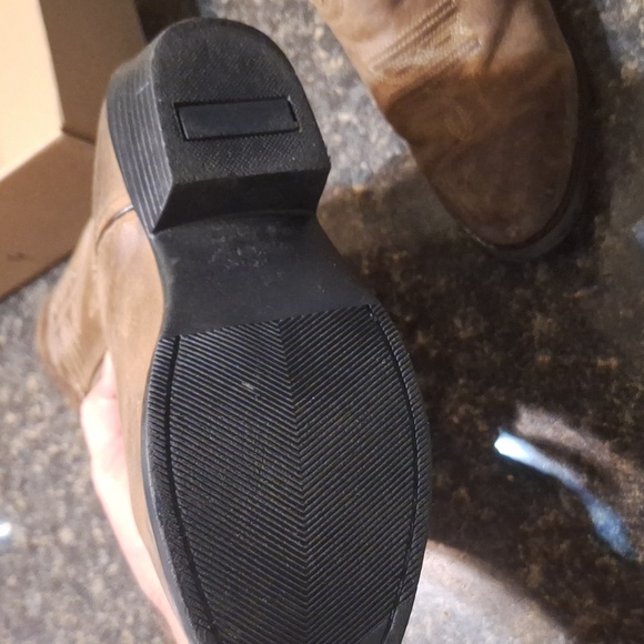 Girl's Smoky Mountain Boots Size 4 Amazing Condition! - Picture 7 of 11